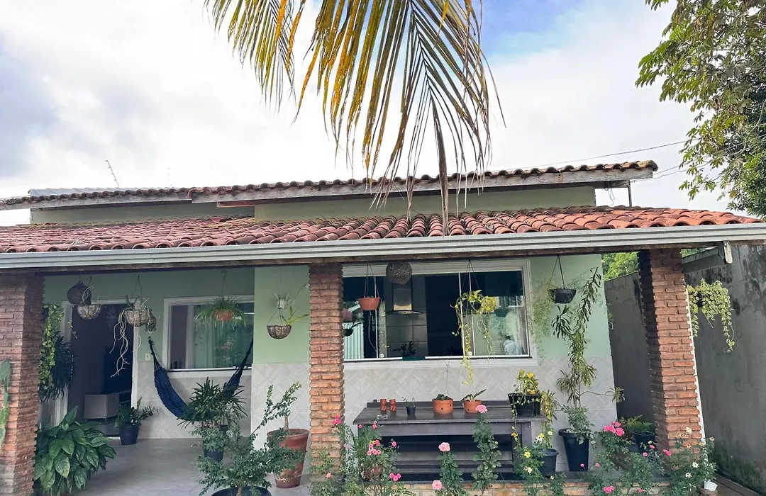 Casa Compartilhada de Carla e Silas-1